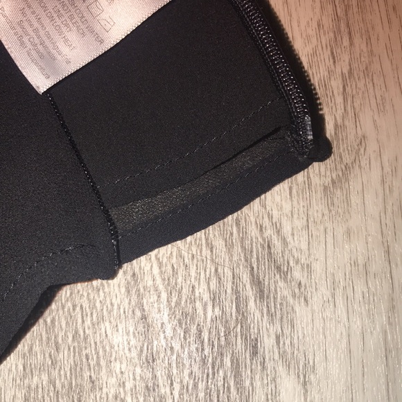 Black sleeveless blouse - Picture 6 of 8